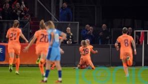 England suffer last-gasp loss on Sarina Wiegman’s Netherlands return