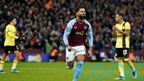Late penalty sees Aston Villa beat Burnley as Man United lose at Forest