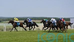Raqiya gets Oak Tree prize in the stewards’ room