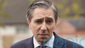 Taoiseach accuses Sinn Fein of ‘hypocrisy’ over opposition to phone pouch scheme