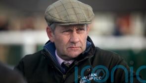 Edmunds to chase mares’ prize with Kosasiempre