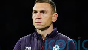 Kevin Sinfield honours Doddie Weir in Glasgow ultra-marathon challenge