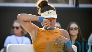 Naomi Osaka retires from Auckland final in injury scare ahead of Australian Open