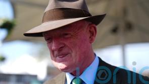 Mullins closes in on Skelton in trainers’ title battle