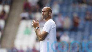 Lee Grant applauds Huddersfield’s focus in victory at Reading