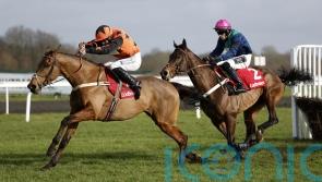 Mambonumberfive calls the tune on fencing debut