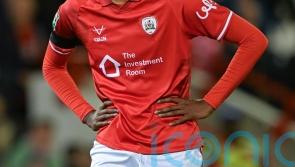 Ten-man Barnsley earn last-gasp draw against Bradford