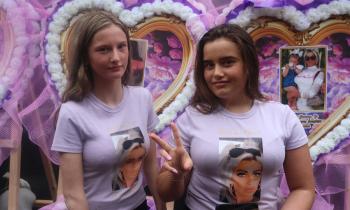 PICTURES: Poignant T-shirts with photo of Limerick mum Scarlett Faulkner worn at her reposal