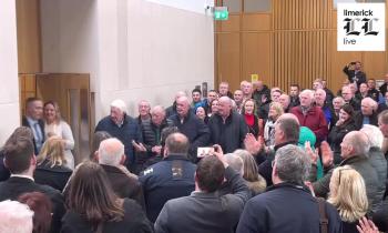 Cleared retired superintendent and gardai get heroes&rsquo; reception as they leave Limerick courtroom 