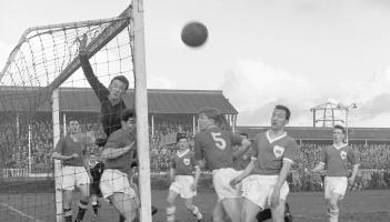 SLIDESHOW: Limerick v Waterford, League of Ireland, Markets Field, 1960