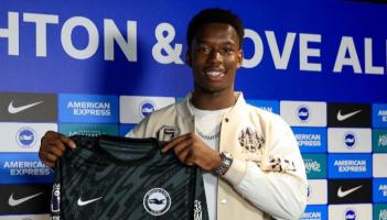 Exciting Limerick goalkeeper joins English Premier League club