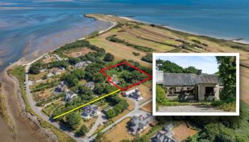 PICTURES: Fixer-upper Irish coastal cottage steps from the sea with 'dream home' potential