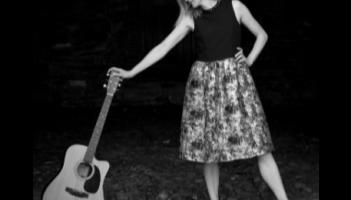 Folk artist unveils ‘Tumbleweed’ single at Culture Night event