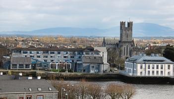 Mayor John Moran seeks talks as Limerick council staff feel 'cynically undermined'