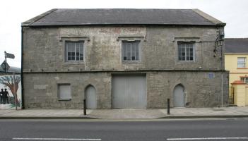 'Unfair&rsquo; - Council to spend &euro;200k on historic building in Limerick town it doesn&rsquo;t own