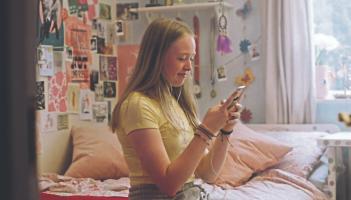 Top tips to help children stay safe while online - Parenting Limerick