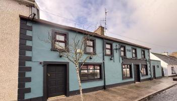 PICTURES: Buyers to take a shot at former Limerick pub on the market for &euro;80,000