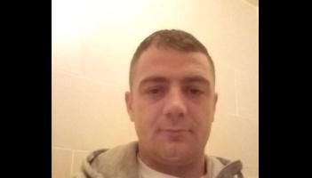 Child raises the alarm on Christmas Eve after seeing man stabbed in the back in Limerick home