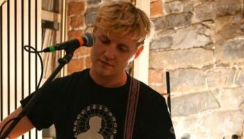 Eoin Ryan singer songwriter