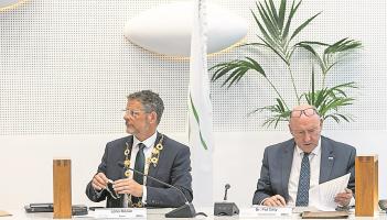 Physical altercation or &lsquo;robust exchange?&rsquo; Limerick Mayor and Dr Pat Daly dispute row at City Hall