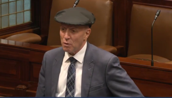 Michael Healy-Rae to resign as Minister of State and vote no confidence in Government