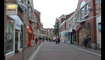 Popular fashion accessories retailer to close its store in Limerick