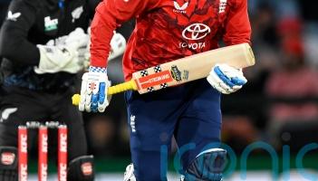 Harry Brook and Phil Salt power England to dominant T20 win over New Zealand
