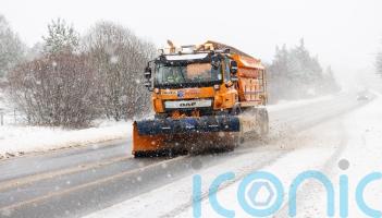 Bitterly cold start to year to continue as heavy snow falls in some areas