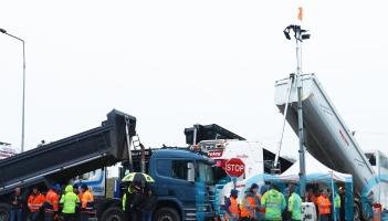 Ireland on &lsquo;precipice of turning oil away&rsquo;, Taoiseach warns as protests continue