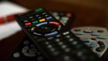 Live sport on TV this weekend as Premier League returns to action