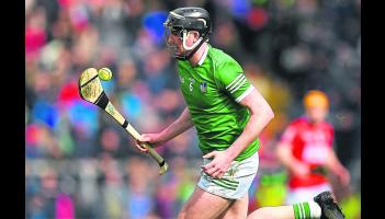 Hurling rivals unite to support raffle for Limerick hospice