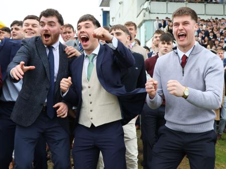 From lecture halls to high heels: Fashion takes the lead as students descend on Limerick raceday