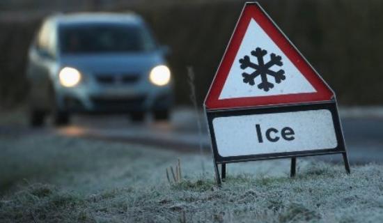 Met &Eacute;ireann issue status yellow weather warnings as ice and snow expected