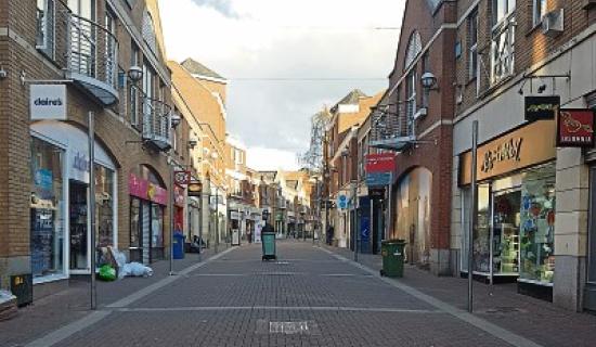 Late night shopping: Nigel&rsquo;s pictures demonstrate the contrast between Cruise&rsquo;s Street and the Crescent Shopping Centre, below, on Thursday around 7pm