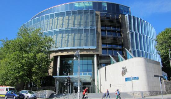 Jury retire to consider verdict in case of Limerick man accused of giving detective &euro;20k for information on CAB