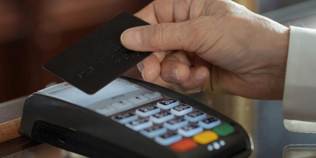Man pleads guilty to theft after 'tapping' debit card in shops across Limerick