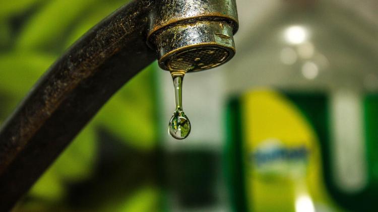 &lsquo;Like a third world country&rsquo;: Elderly residents left without water on Clare&ndash;Limerick border