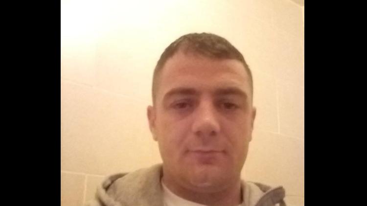 Child raises the alarm on Christmas Eve after seeing man stabbed in the back in Limerick home