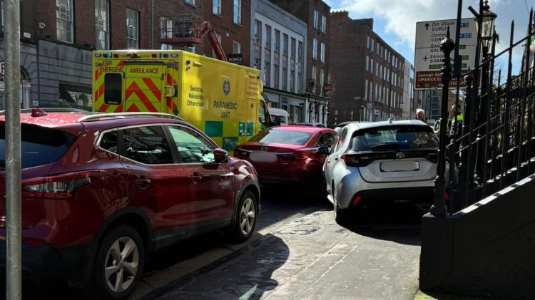&lsquo;Miracle&rsquo; nobody seriously hurt as car mounts footpath on main thoroughfare in Limerick