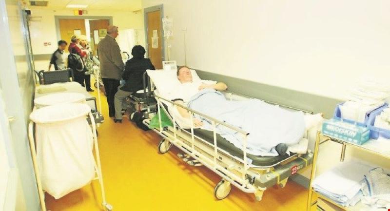 Almost 500 people waiting for beds at Irish hospitals in every province today