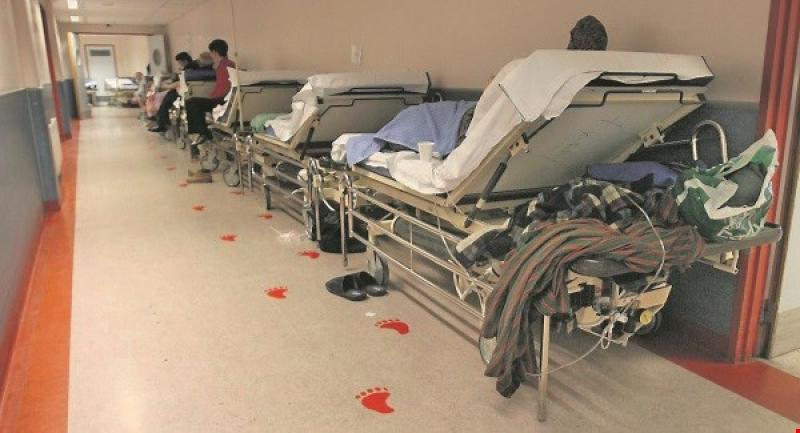 'An out and out crisis' - No Irish hospital free from overcrowding today (Jan 4)