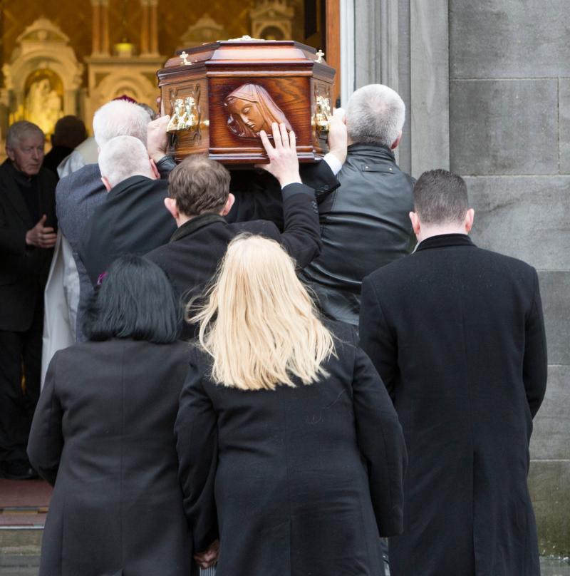'A star fell from the sky the day we got Dolores O'Riordan': Thousands in Limerick pay respects to iconic singer