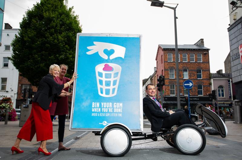 Mayor James Collins with Helen O'Donnell, Tidy Towns and Patricia Liddy, Limerick City and County Council, launching the campaign Picture: Alan Place