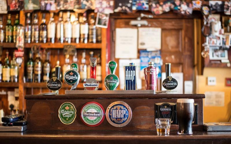 Vintners welcome earlier pub reopening dates 