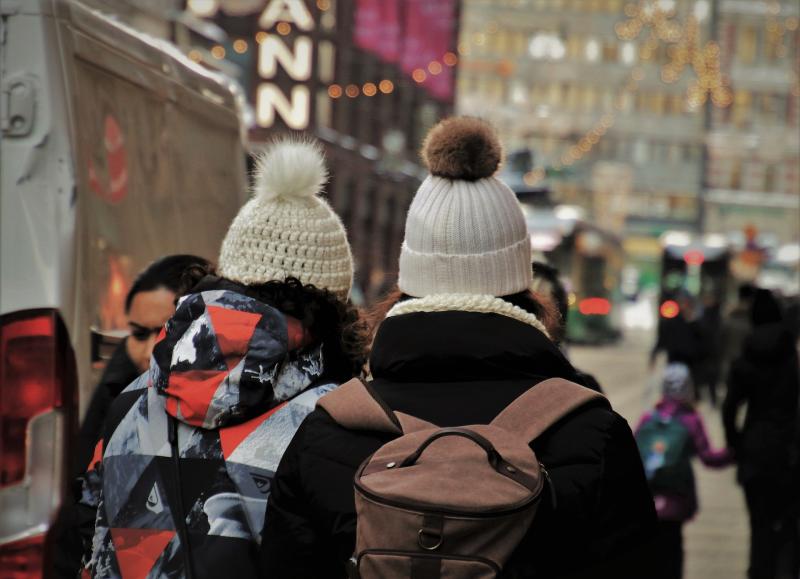 Gardai warn shoppers to watch out for 'shoulder surfing' this Christmas