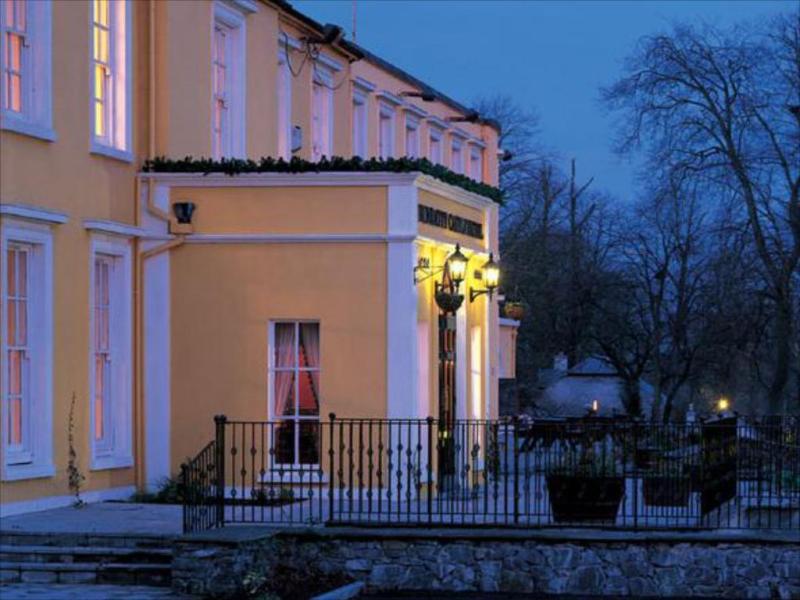 Fire Brigade at scene of commercial fire at popular mid-west hotel