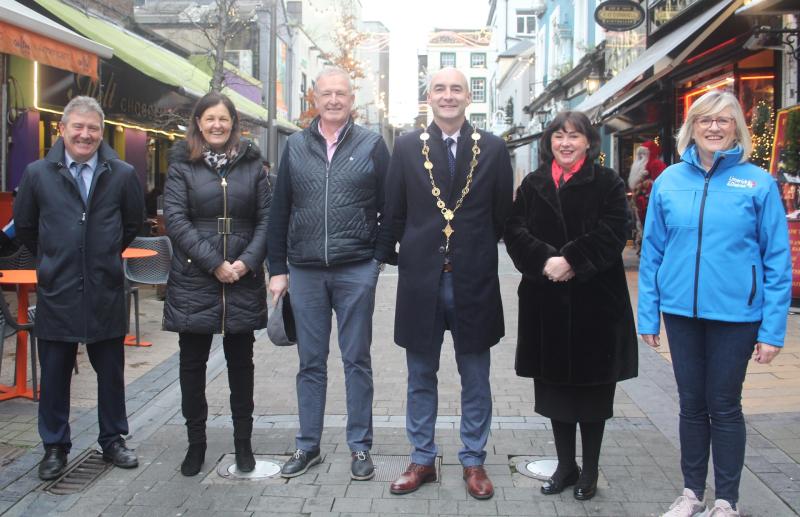 Extra Christmas festivities in Limerick as traders say 'thank you'