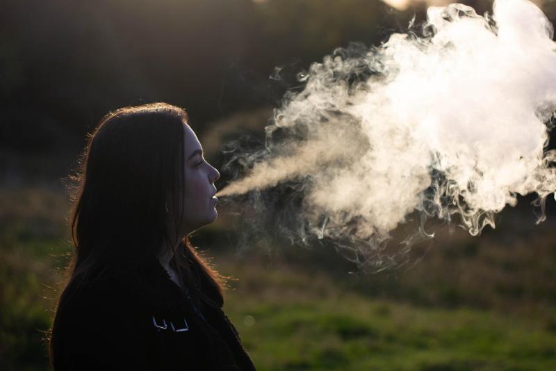 WATCH: Doctor sounds alarm over little known vaping side effects for teenagers
