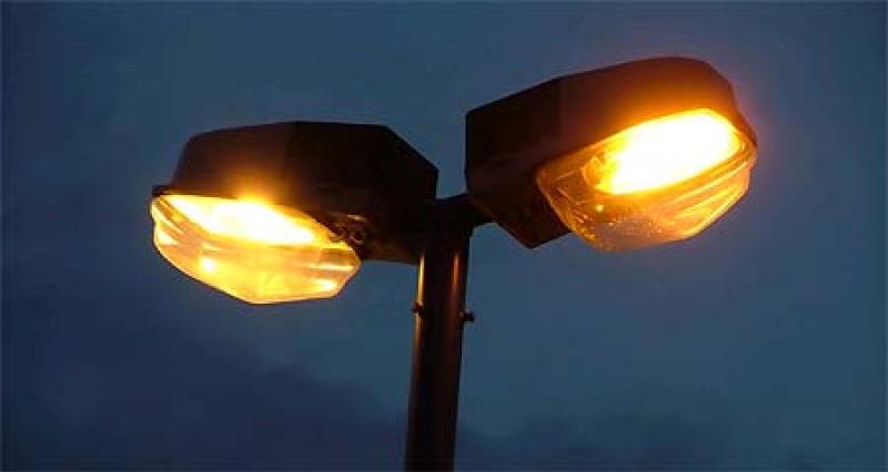 Councillors call to pause LED street light rollout pending full safety review