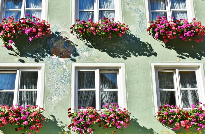 'Keep the country looking its best' - 2022 TidyTowns competition launched